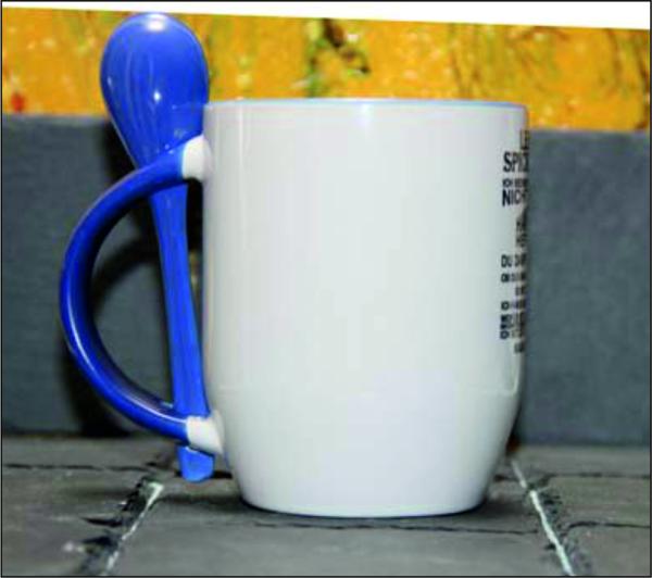 Weiße Tasse mit Spruch "Spickzettel für Lehrer"